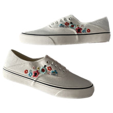 Load image into Gallery viewer, Vans Authentic VR3
