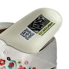 Load image into Gallery viewer, Vans Authentic VR3
